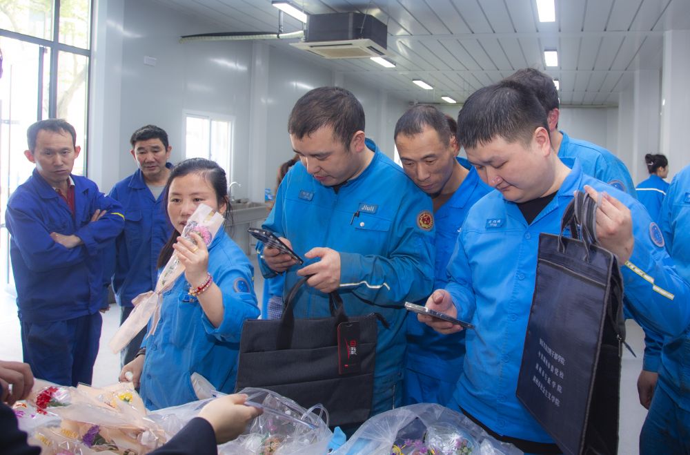 J9���λ�-������Ϸ��һƷ��